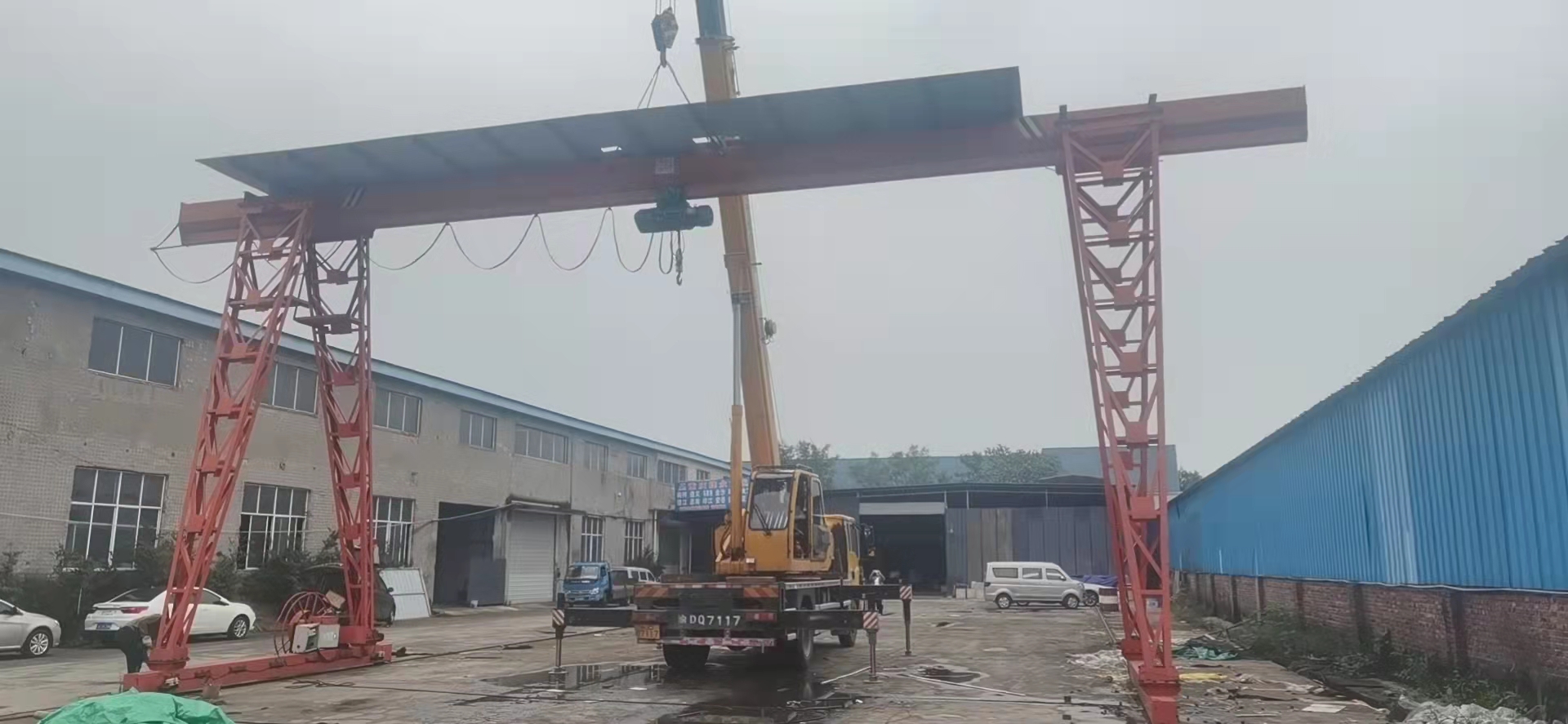 MHxh上包下花雙外懸電動(dòng)葫蘆門(mén)式起重機(jī)